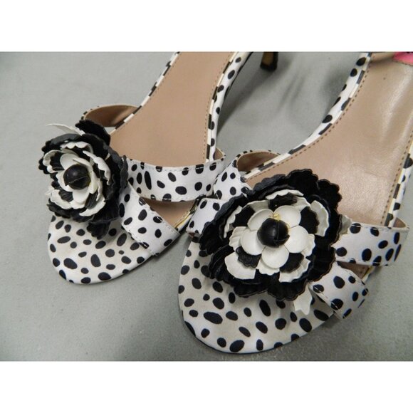 Betsey Johnson Womens Polka Dot Floral Accent Heels Sandal Ankle Strap Size 9M - Picture 13 of 15